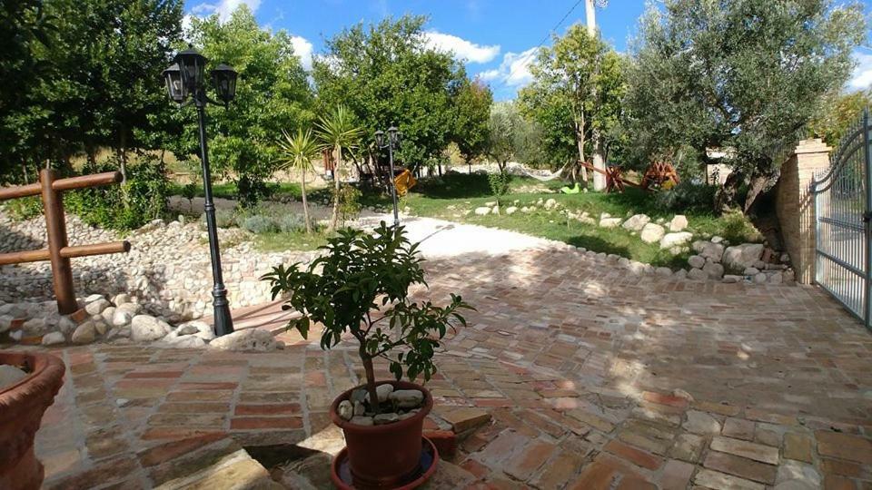 Casale Del Sole Bed & Breakfast Cepagatti Ngoại thất bức ảnh